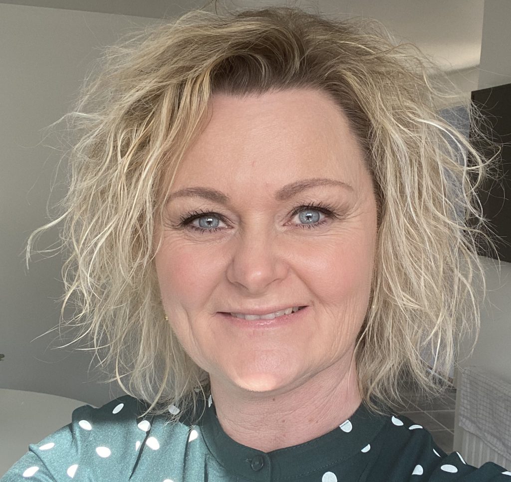 Galleri, Art By Vandborg. Sacha Vandborg Vestergaard. Kunst. Randers. Malerier til salg.